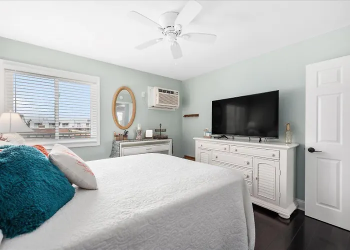 Сasa de vacaciones Beautiful Second Floor 2 Bedroom With Great Canal Views