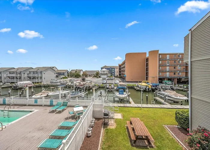 Beautiful Second Floor 2 Bedroom With Great Canal Views Ocean City